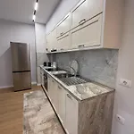 Leon